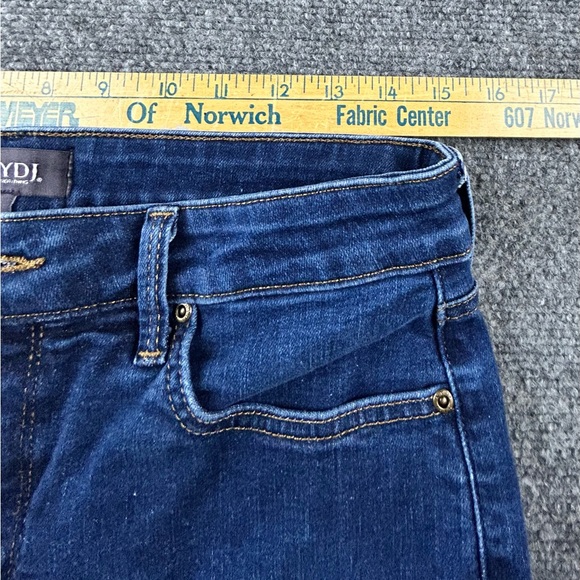 NYDJ Marilyn Straight Jeans Size 8 Denim Lift Tuck Technology - Picture 3 of 7